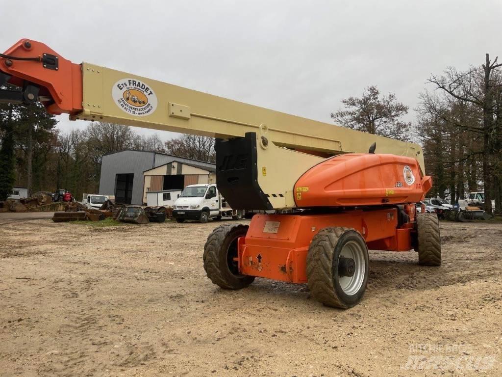 JLG 1250 AJP 관절형 전동이동 리프트