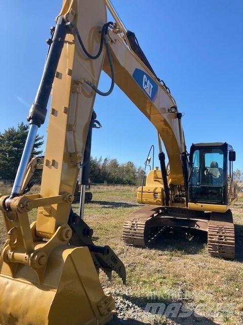 CAT 320 D 대형 굴삭기 29톤 이상