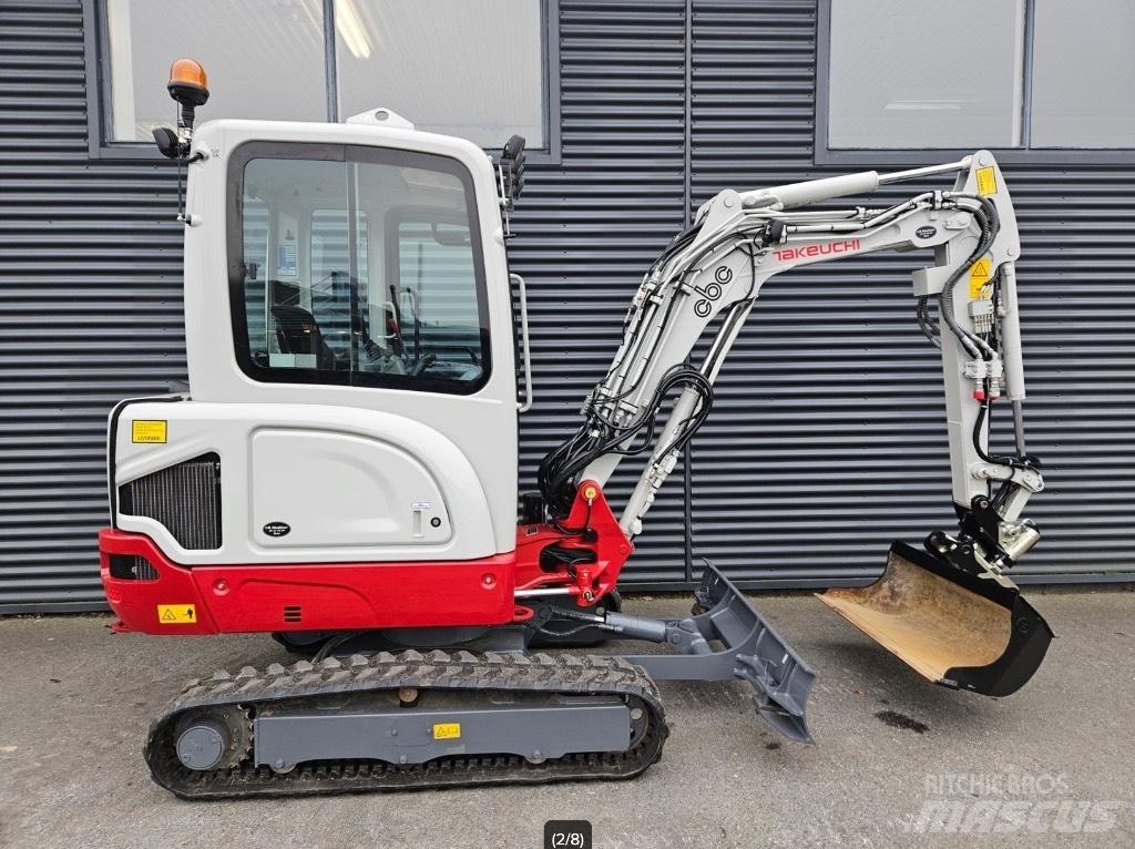 Takeuchi TB 225 소형 굴삭기 7톤 미만