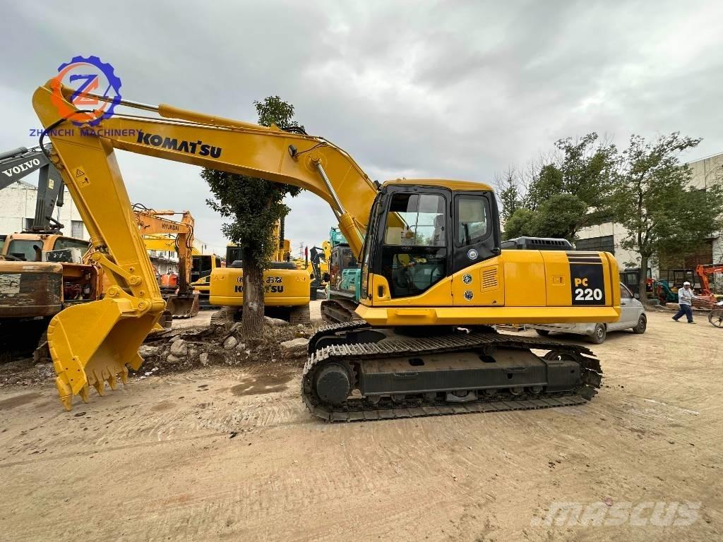 Komatsu PC 220-7 대형 굴삭기 29톤 이상