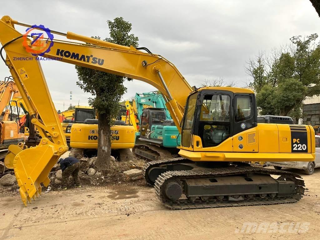 Komatsu PC 220-7 대형 굴삭기 29톤 이상