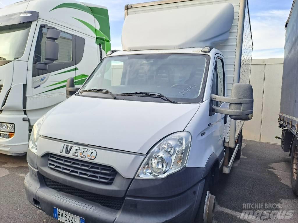 Iveco DAILY 60C17 탑차 트럭