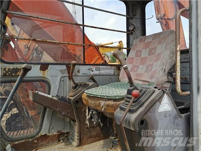 Hitachi EX200-1 대형 굴삭기 29톤 이상