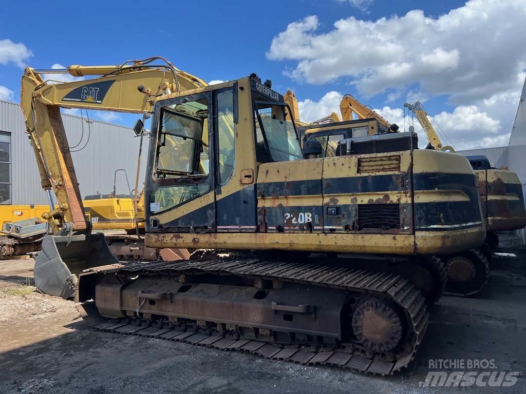 CAT 320BL 대형 굴삭기 29톤 이상