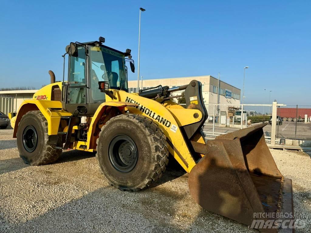 New Holland W 230 C  휠로우더