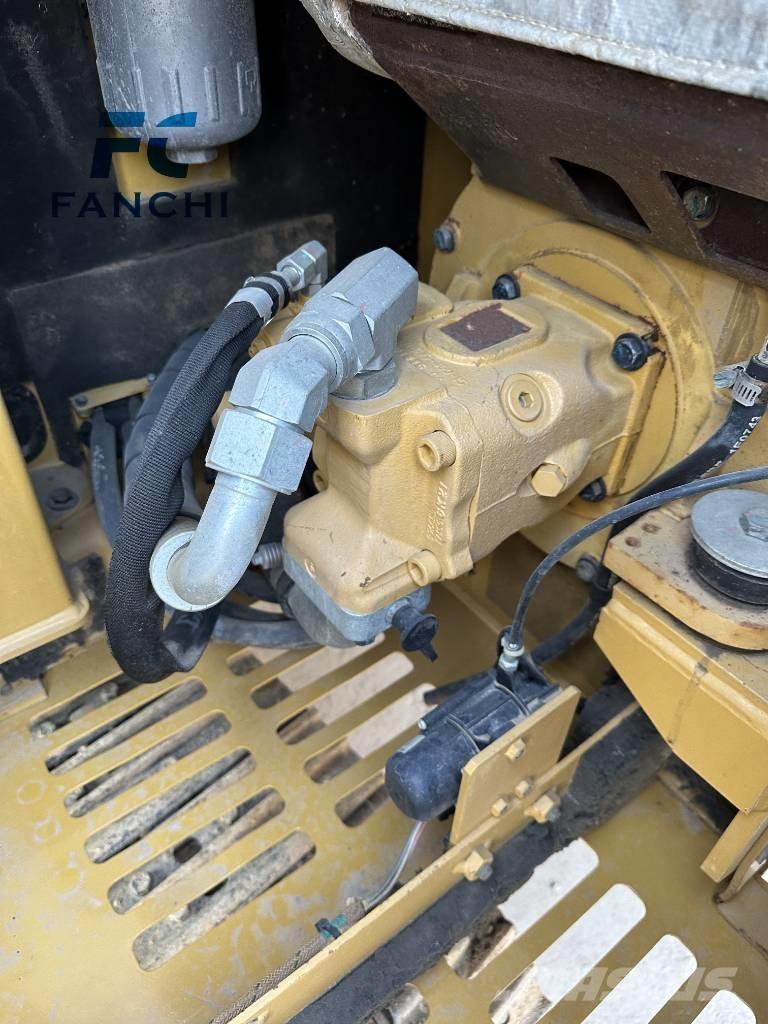 CAT CAT305.5E2 소형 굴삭기 7톤 미만