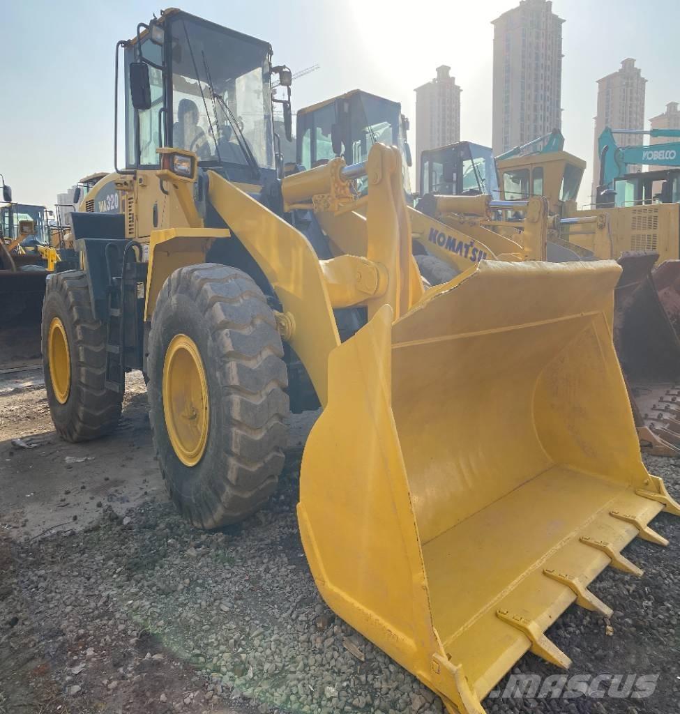 Komatsu WA 320-5  휠로우더
