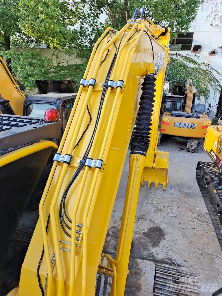Komatsu PC 200-8 대형 굴삭기 29톤 이상