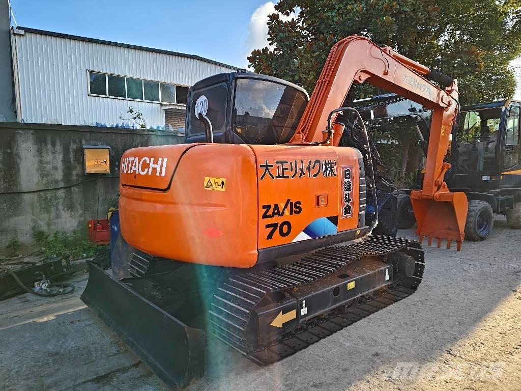 Hitachi ZX 70 소형 굴삭기 7톤 미만
