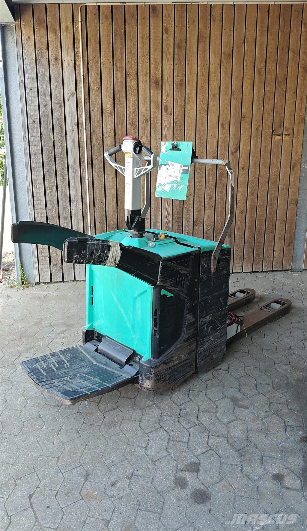 Mitsubishi PBV20N2 플랫폼 트럭