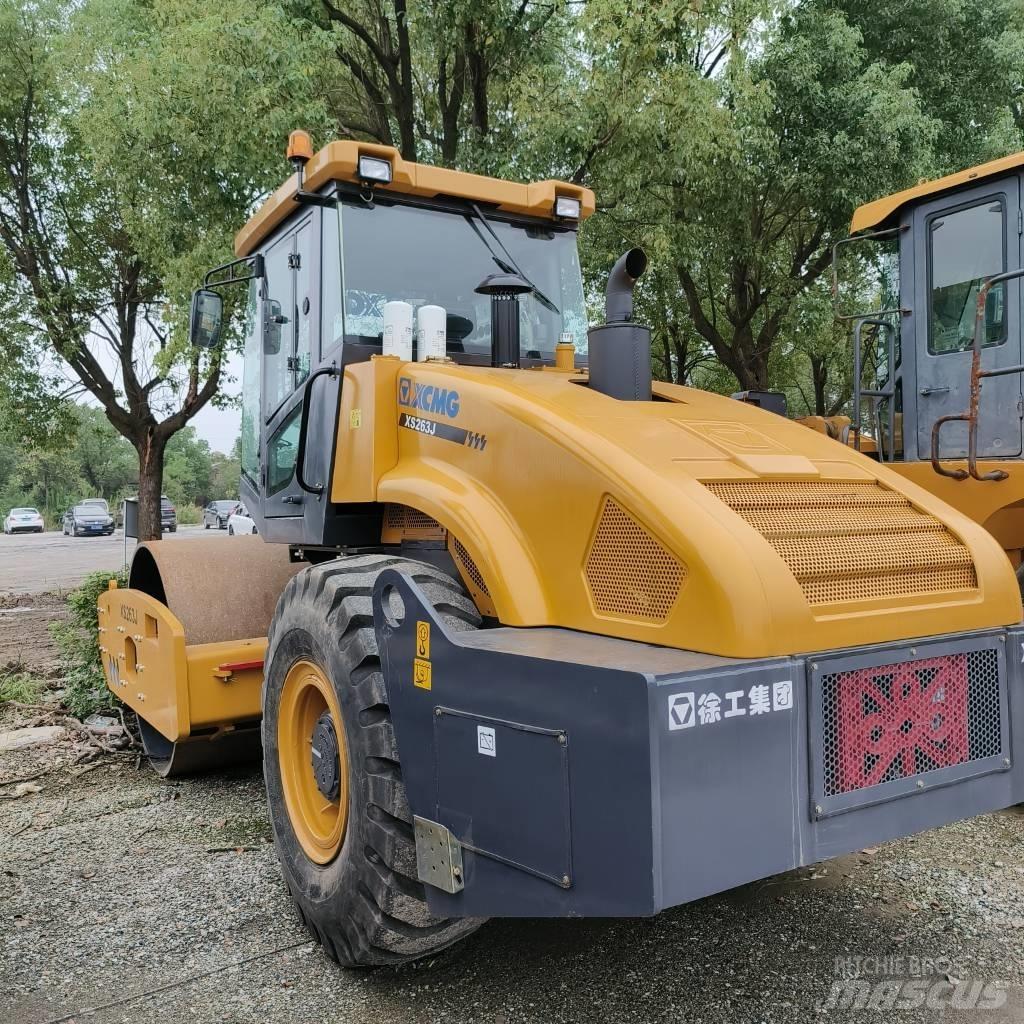 XCMG XS 263 J 싱글 드럼 롤러