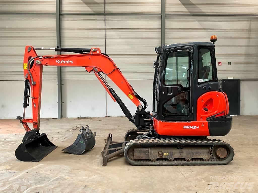 Kubota KX 042-4 소형 굴삭기 7톤 미만