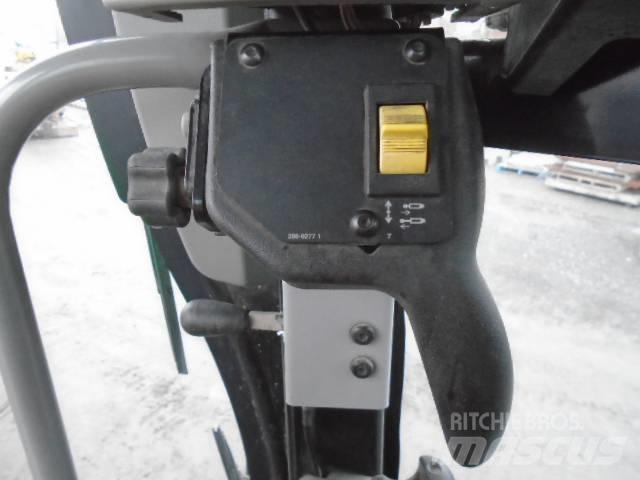 CAT 140 M 2 AWD 그레이더