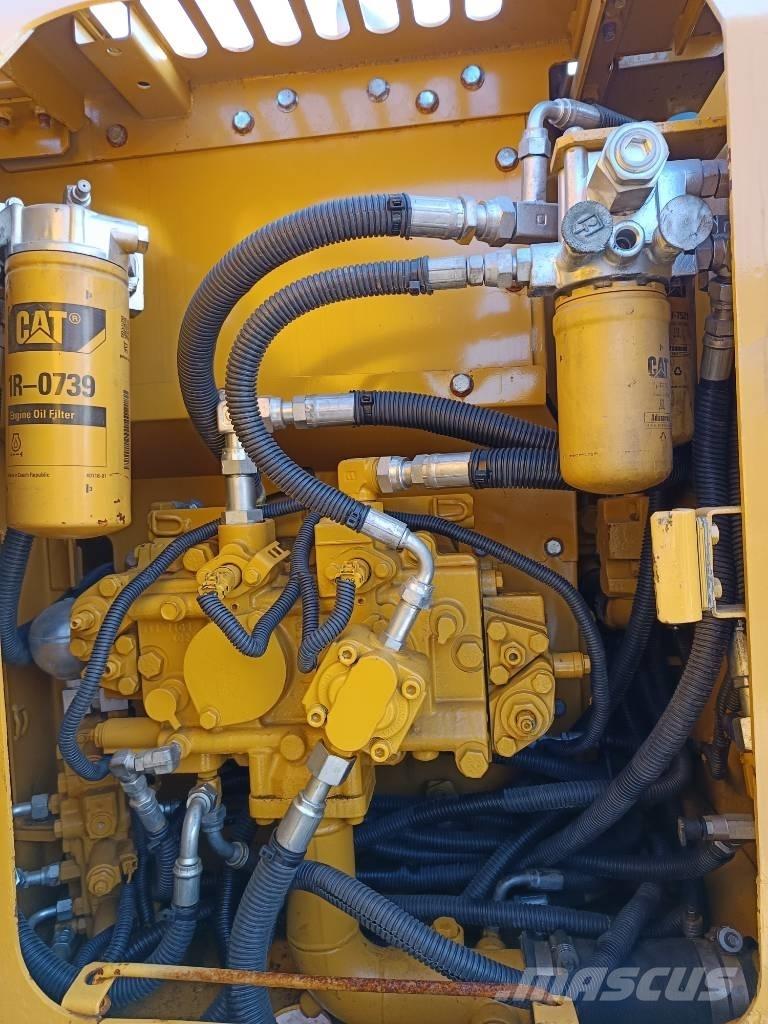 CAT 312 D 대형 굴삭기 29톤 이상