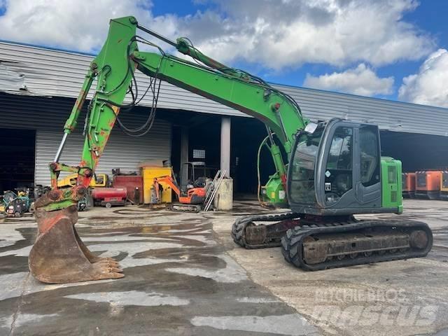 Hitachi ZX 135 대형 굴삭기 29톤 이상