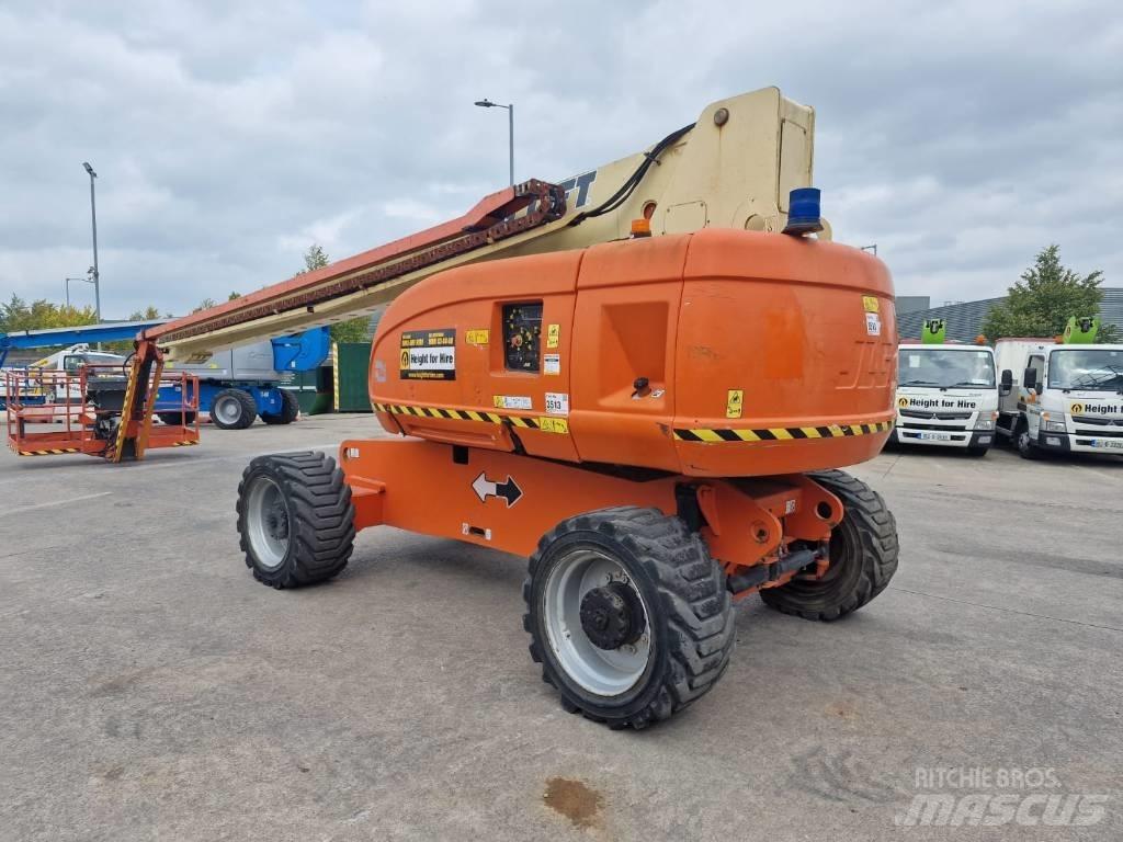 JLG 860 SJ 견인식 전동이동 리프트
