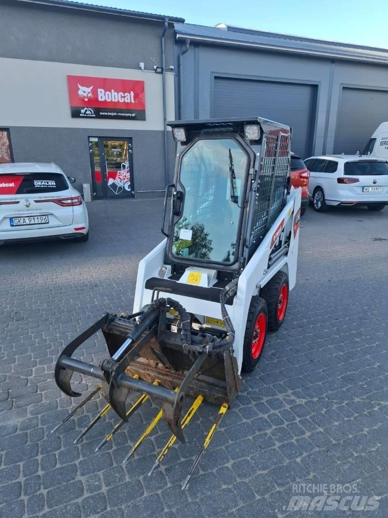 Bobcat S 70  스키드로더