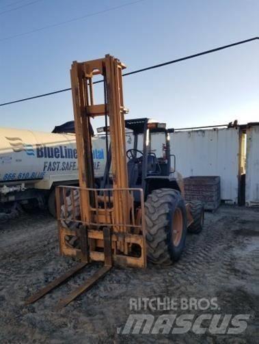 CASE 586H 험지용 트럭