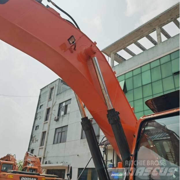 Doosan DX340LC-9C 대형 굴삭기 29톤 이상
