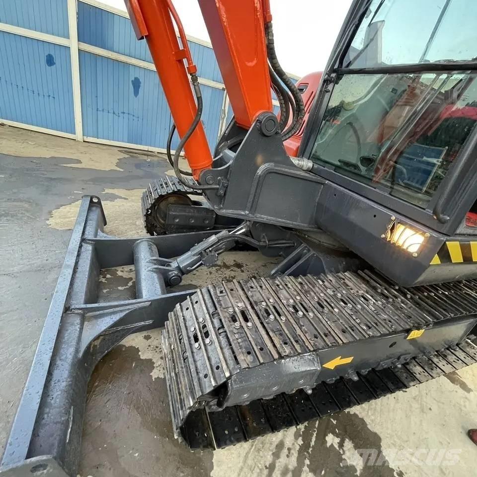 Doosan DX60-9C 소형 굴삭기 7톤 미만