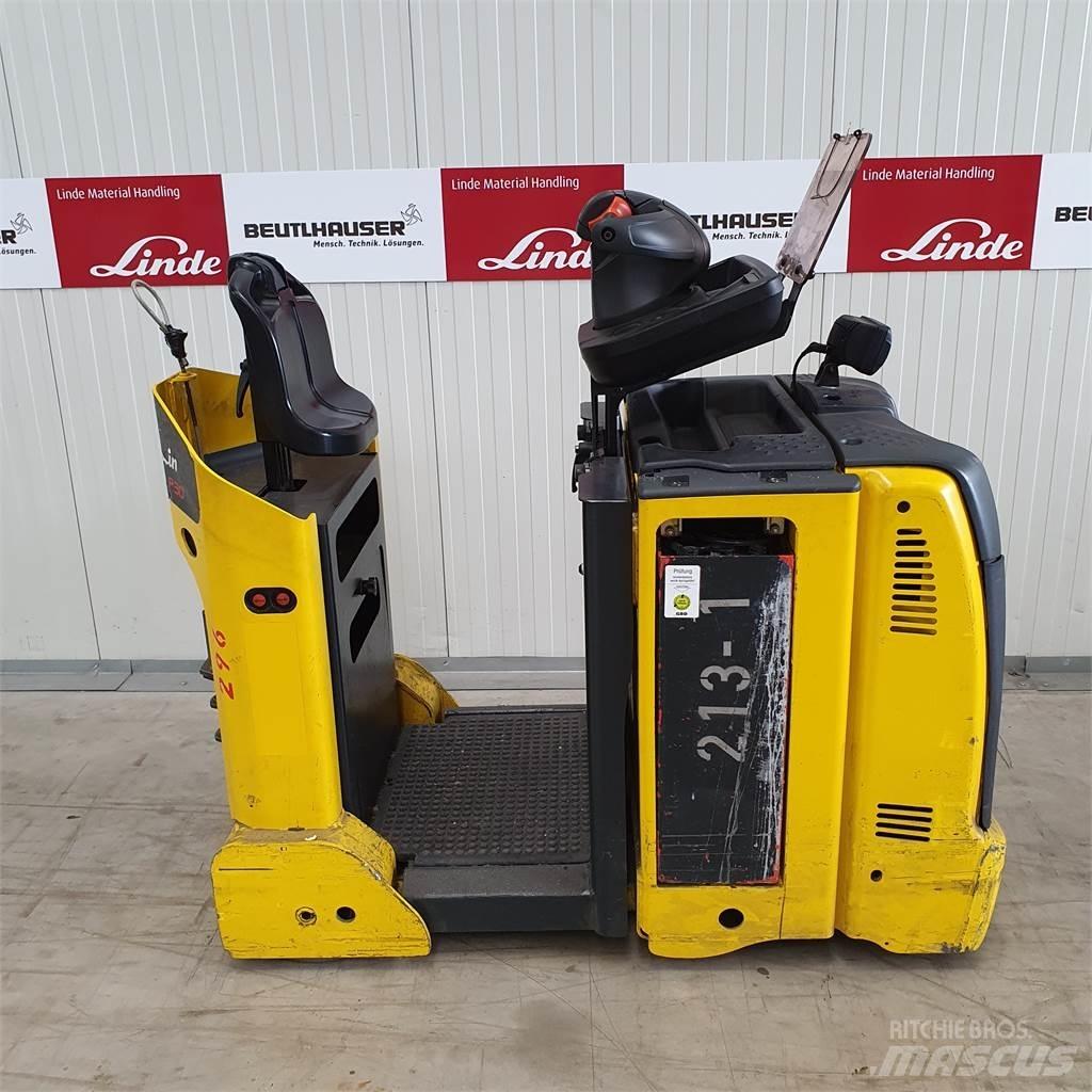 Linde P30C 견인 트럭
