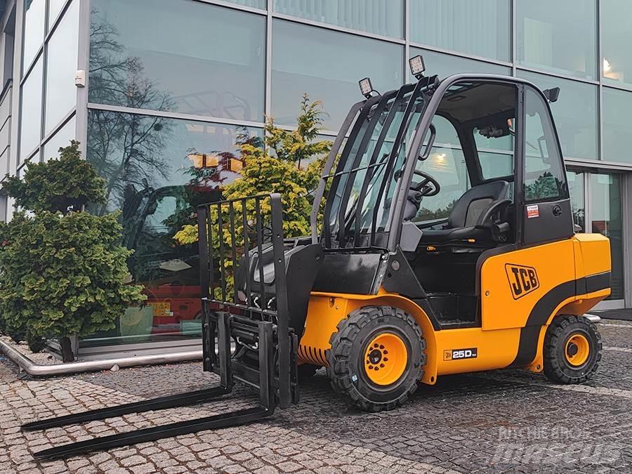 JCB TLT25D 디젤 지게차