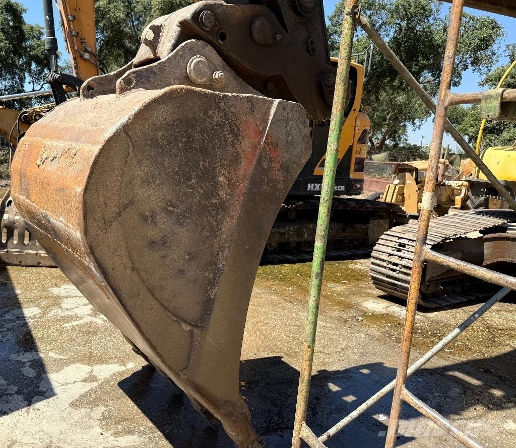 Volvo EC240 롱리치 굴삭기