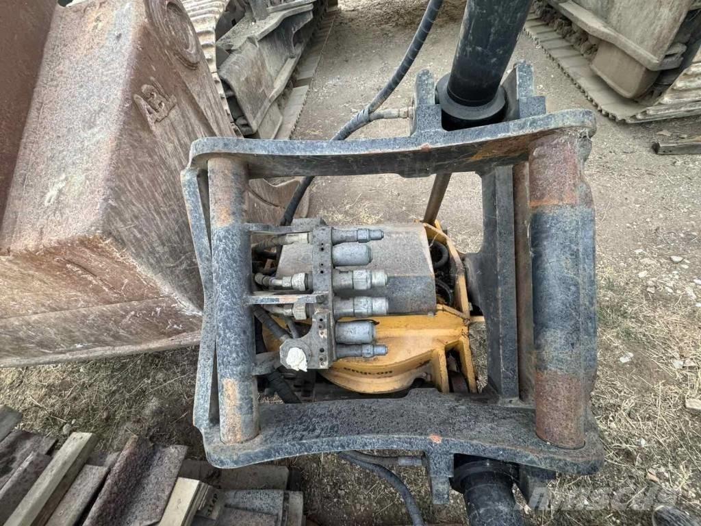CAT 329 D LN VA 대형 굴삭기 29톤 이상