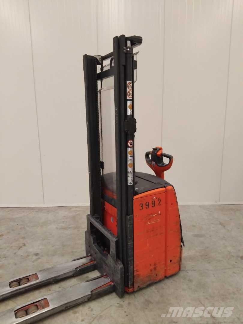 Linde L14 보행식 리치 지게차