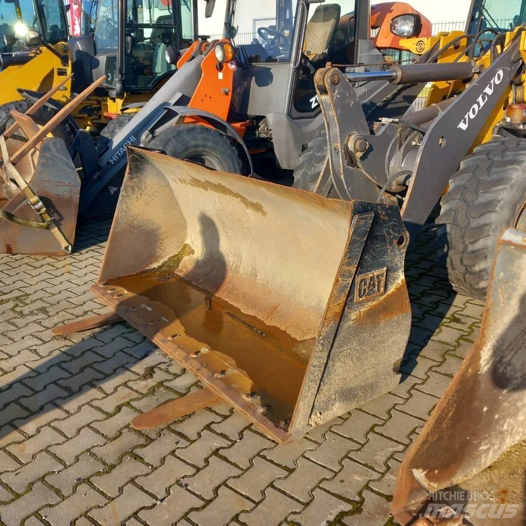 Volvo L 28 F  휠로우더