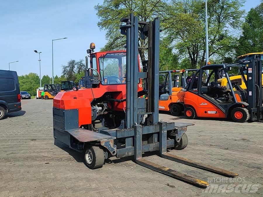 Combilift C4000 4방향 리치트럭
