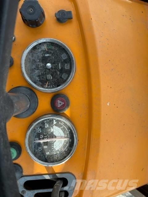 Renault R 65 14 LS 트랙터