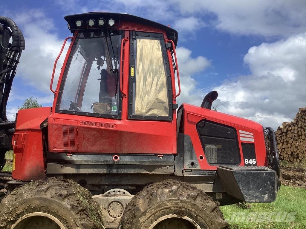 Komatsu 845 원목 포워더