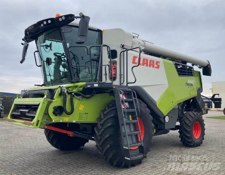 CLAAS TRION 650 콤바인 수확기