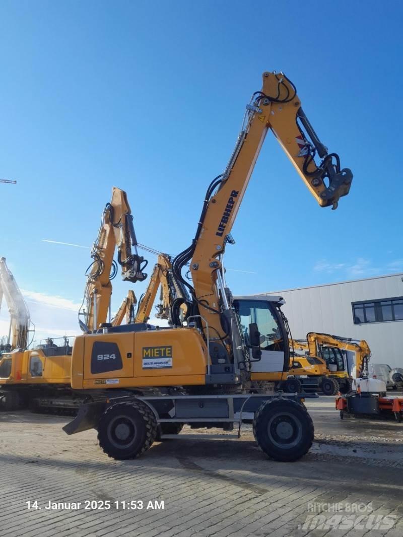 Liebherr A924  휠 굴삭기