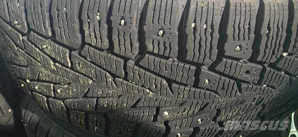 Toyota Hilux 픽업/드롭사이드