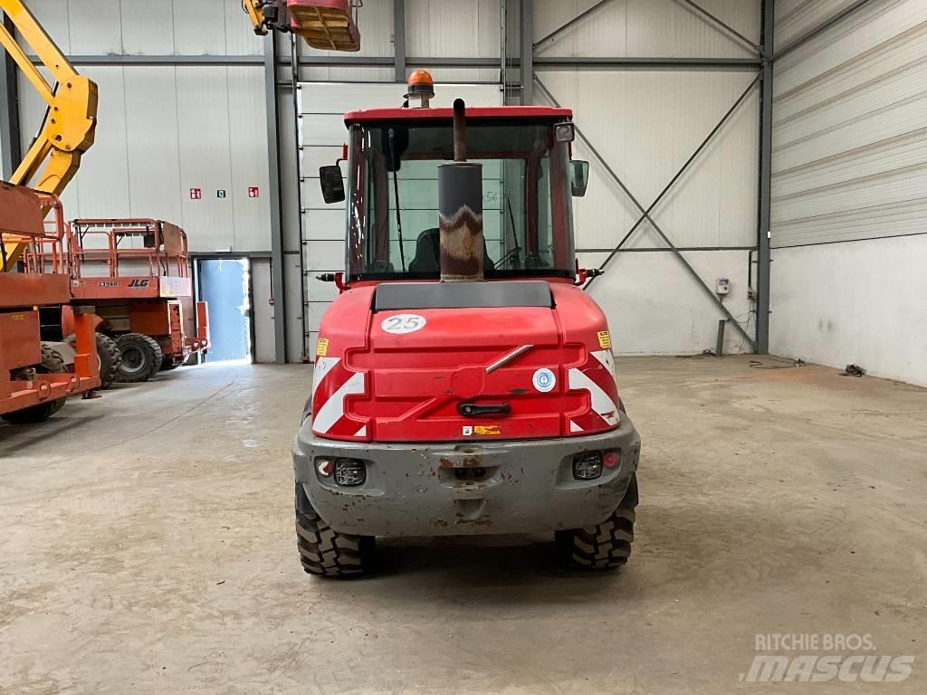 Volvo L 25 F  휠로우더