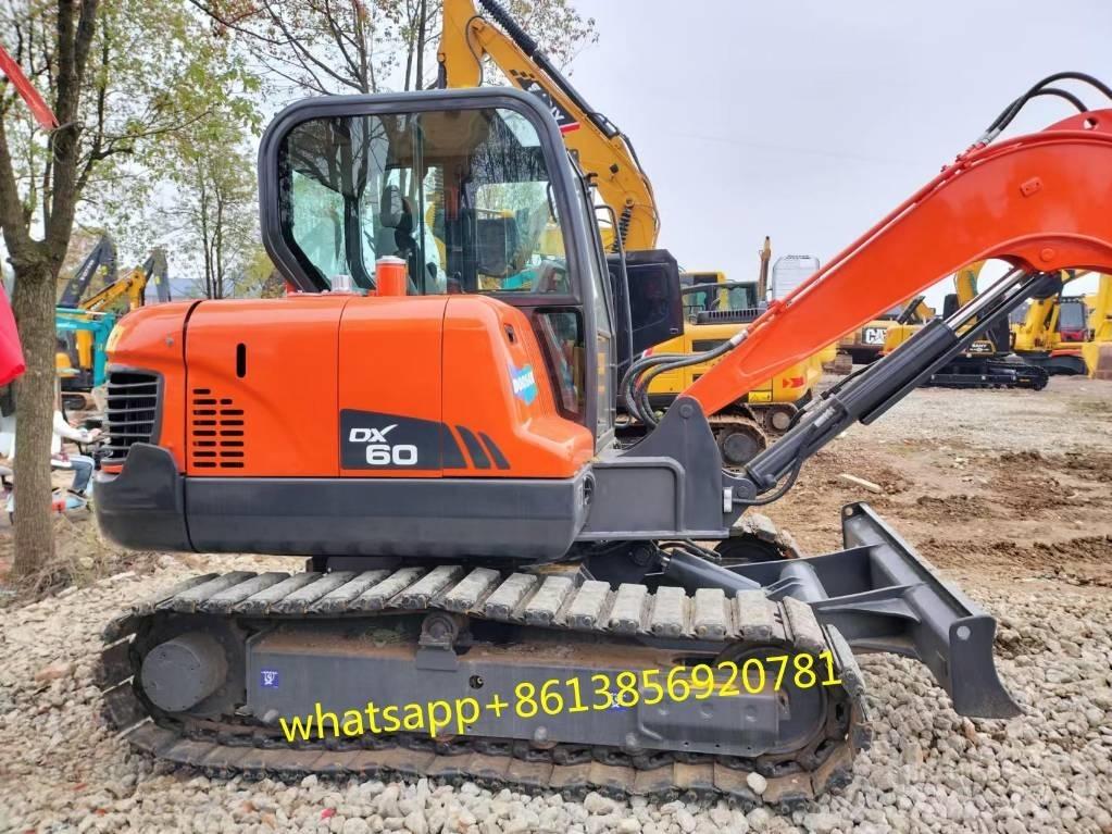 Doosan DX 60 소형 굴삭기 7톤 미만