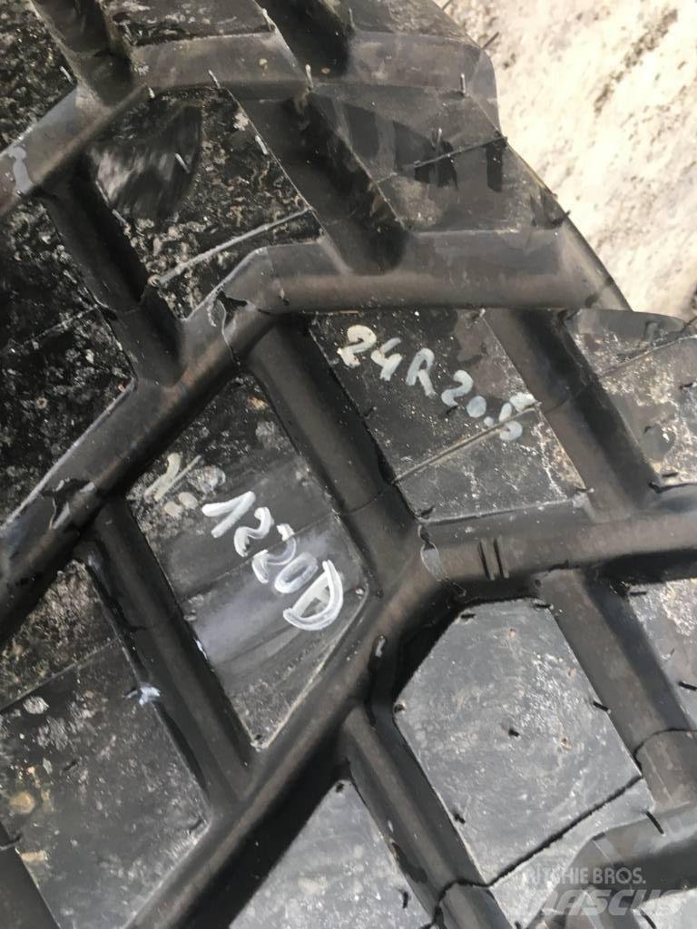  MAGNA TYRES 24R20.5 타이어, 휠 및 림