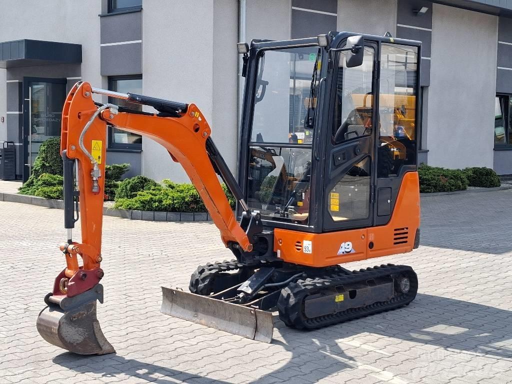 Hitachi ZX 19-6 소형 굴삭기 7톤 미만