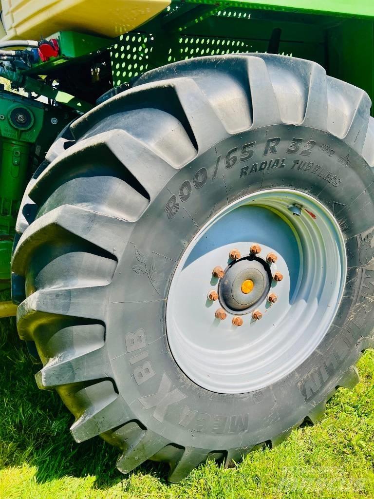 Krone Big X 650 목초 수확기