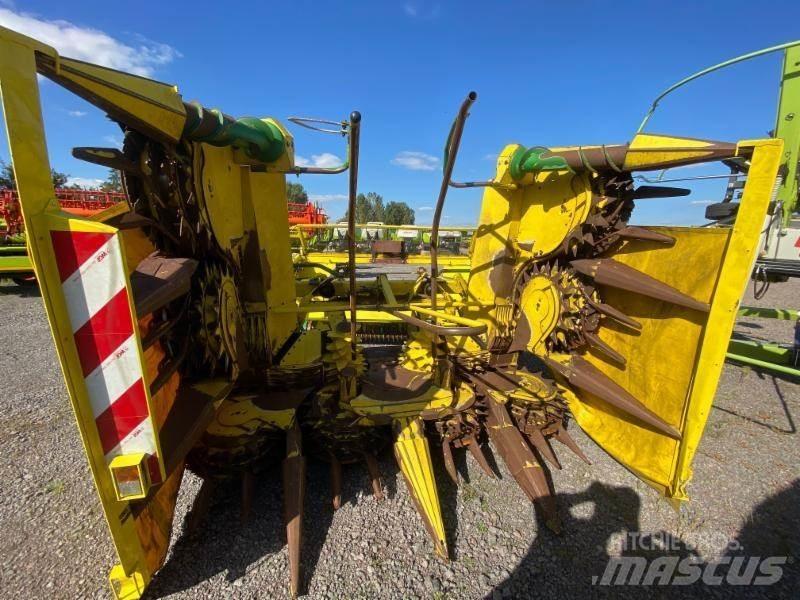 John Deere 7400 자동 초지기계