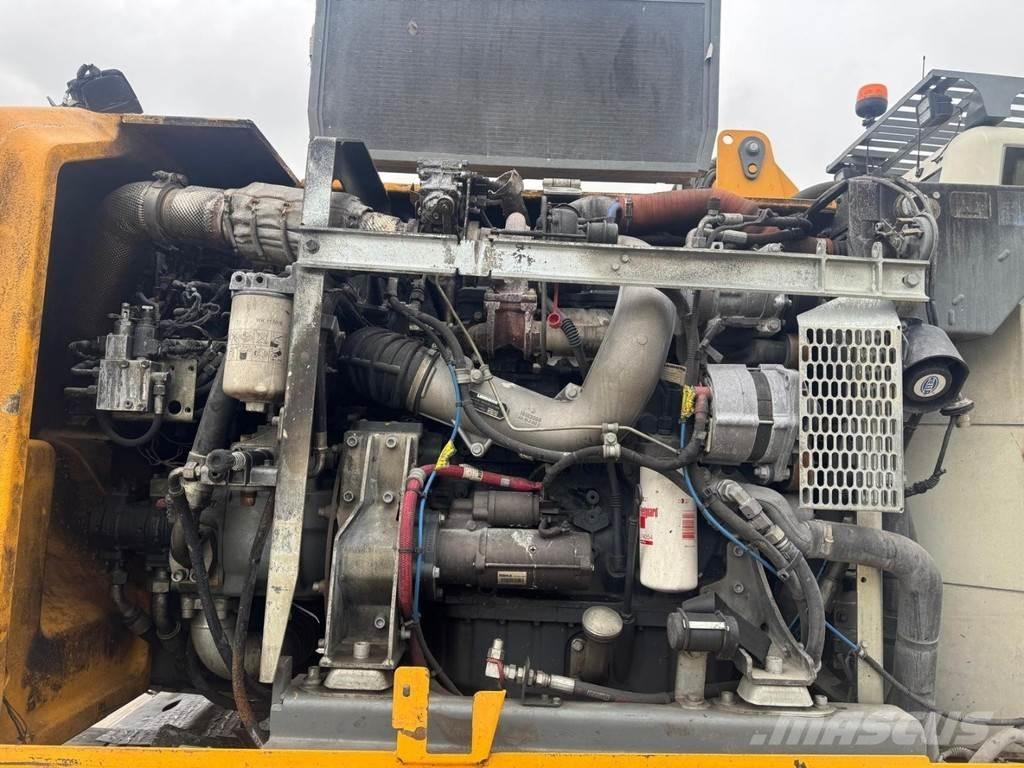 Liebherr LH 22 M 폐기물/산업 처리기