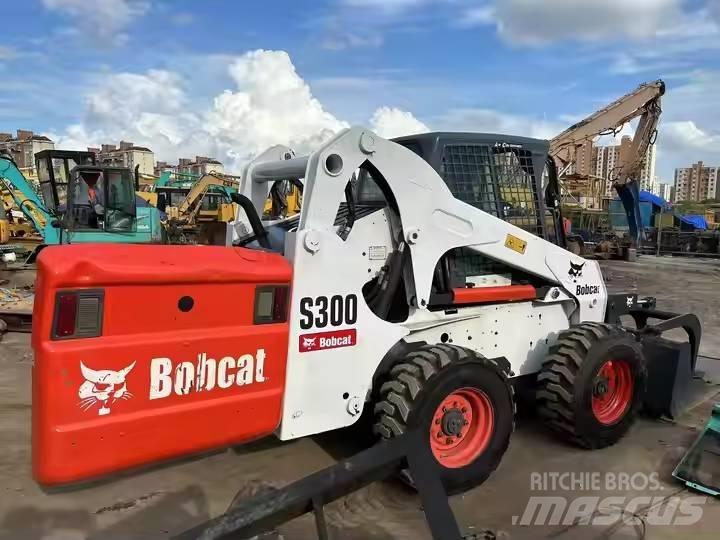 Bobcat S 300  스키드로더