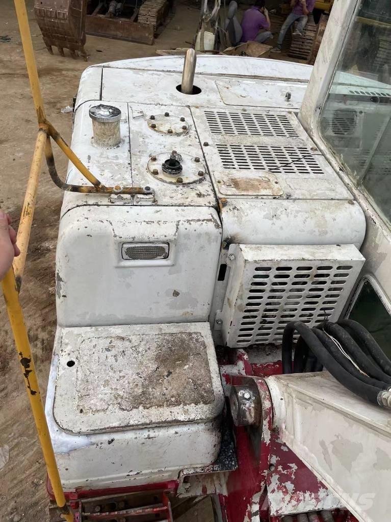 Takeuchi TB175C 대형 굴삭기 29톤 이상