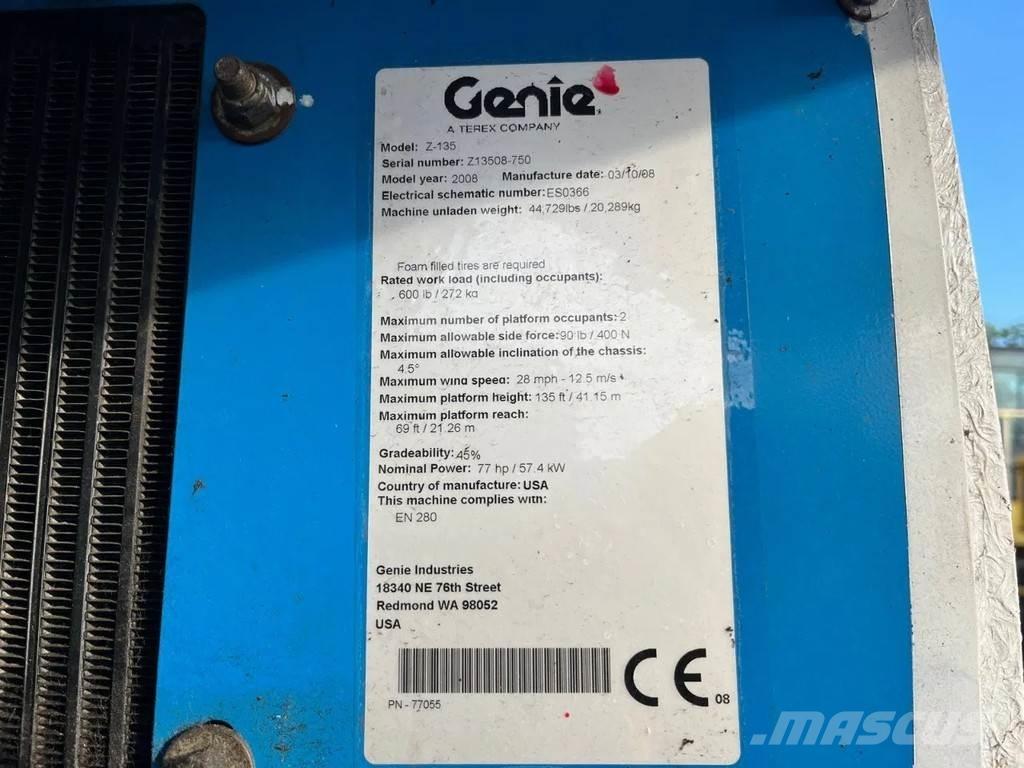 Genie Z-135 관절형 전동이동 리프트