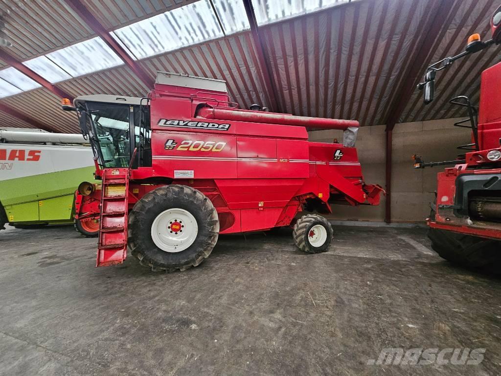 Laverda L2050 콤바인 수확기