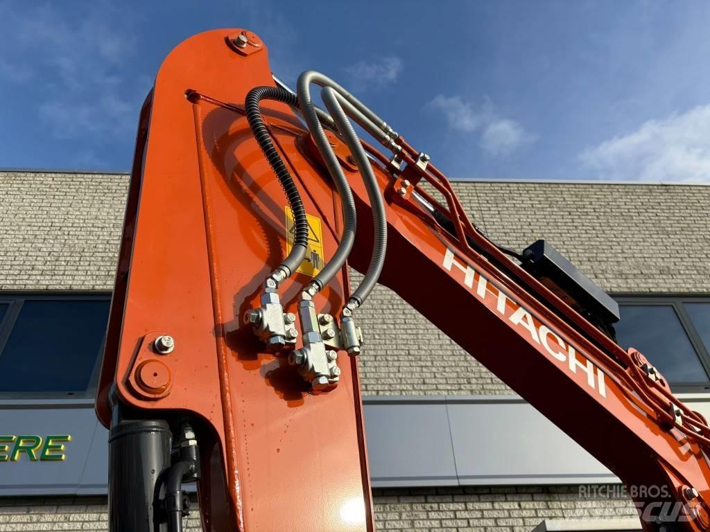 Hitachi ZX38U-6 소형 굴삭기 7톤 미만