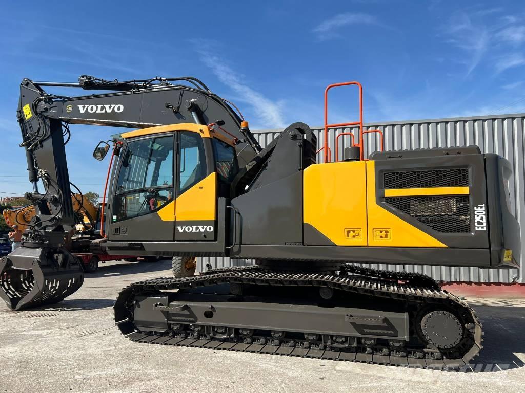 Volvo EC 250 EL 대형 굴삭기 29톤 이상