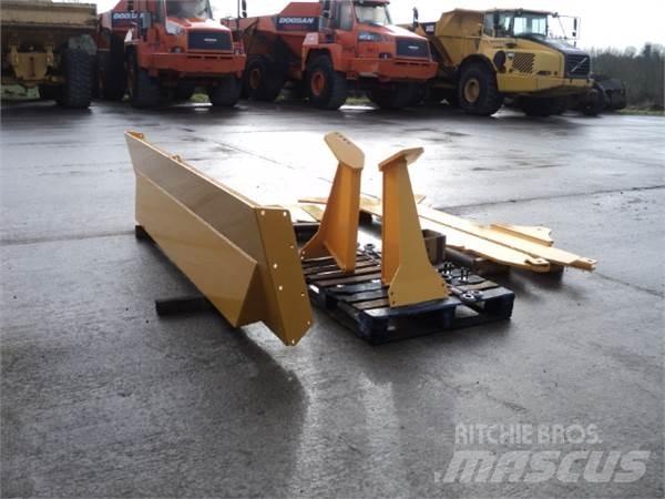 Volvo A25 to A40 연결식 홀러